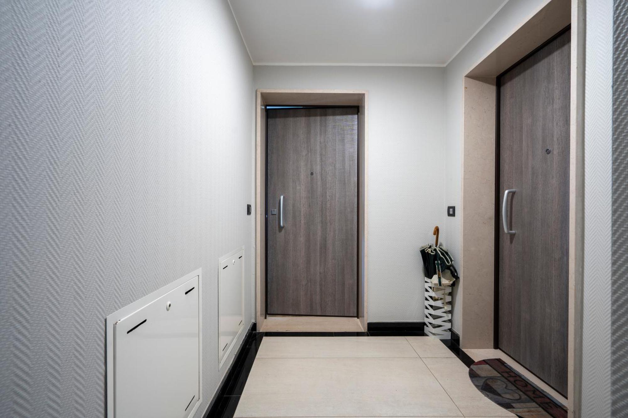 Kind Park - Sleek Apartment With Terrace & Parking Bari Exterior foto